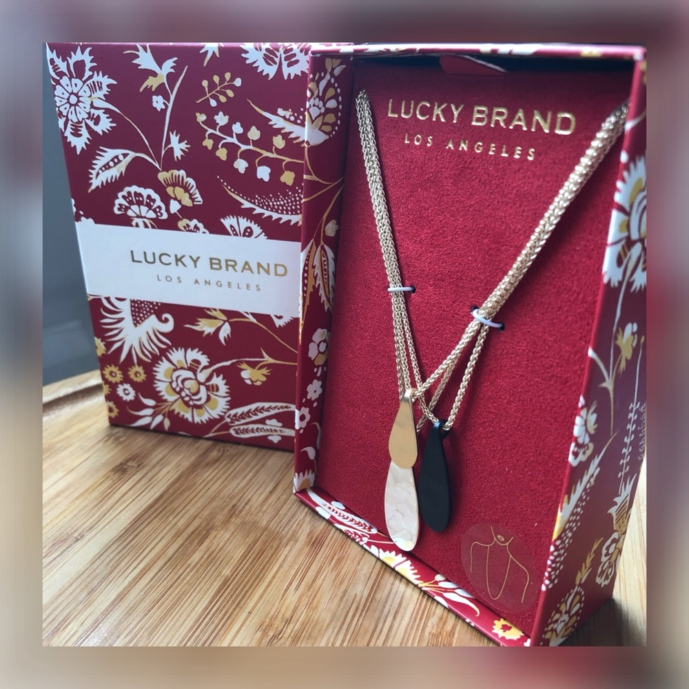 LUCKY BRAND tri-tone metal pendant layered necklace